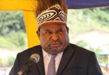 Gubernur Papua, Lukas Enembe