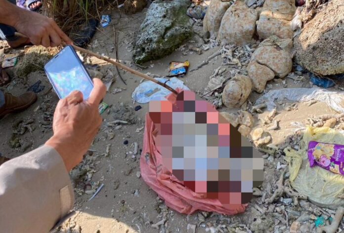 Mayat bayi yang ditemukan warga Sengkuang, Batuampar, Kamis (29/4/2021) pagi, dipinggir pantai ternyata berjenis kelamin laki-laki.