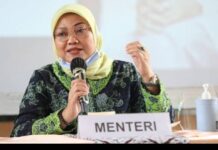 Menteri Ketenagakerjaan (Menaker) Ida Fauziyah memberikan arahan kepada jajaran Kepala Disnaker di Bandung, Jawa Barat, Minggu (9/8/2020). (Sumber: Dokumentasi Humas Kementerian Ketenagakerjaan)