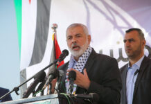 Pemimpin politik Hamas Ismail Haniyeh pada upacara peletakan batu pertama Kompleks Medis Rafah di Rafah, Jalur Gaza selatan pada 23 November 2019. (Abed Rahim Khatib / Flash90)