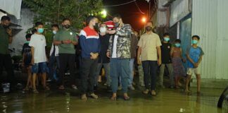 Wali Kota Medan Bobby Nasution Cek Lapangan yang Banjir