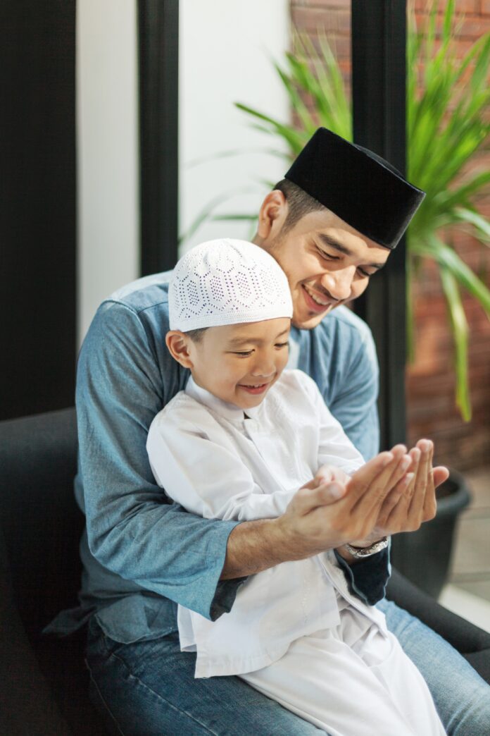 Diawali dengan kebaikan, Allianz Life Syariah mengembangkan fitur wakaf pada produk asuransi jiwa syariah untuk memenuhi kebutuhan masyarakat akan produk Asuransi yang bermanfaat dengan cara yang mudah, berkah, ringan, amanah dan sumbangsih