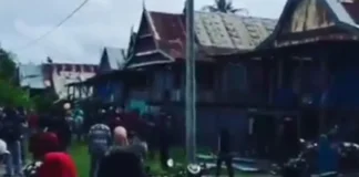 Viral Rumah Warga Dibongkar Gara Beda Pilihan di Pilkades Sumber : Instagram/lambetruah_official