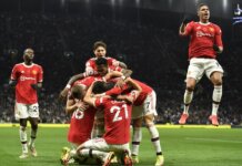 Para pemain Manchester United merayakan gol saat mengalahkan Tottenham Hotspur 3-0. (Reuters via Sportsmole)