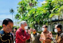 Presiden Indonesia Joko Widodo (Jokowi) dan Perdana Menteri Singapura Lee Hsien Loong menyelenggarakan pertemuan Leaders Retreat di Bintan, Selasa (25/1/2022). (Dok Biro Pers Sekpres)