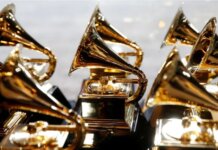 Nominasi untuk Grammy 2022 diumumkan pada bulan November, dengan pianis dan pemimpin band Jon Batiste memimpin nominasi [File: Carlo Allegri/Reuters]