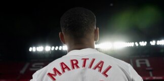 Anthony Martial resmi menjadi pemain Sevilla. Dia mengenakan jersey No 22 di klub Spanyol itu. (Twitter)