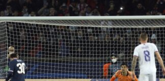 Penyerang PSG Lionel Messi gagal mengeksekusi penalti dalam pertandingan leg I babak 16 besar Liga Champions melawan Real Madrid di Parc des Princes.