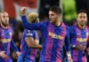 Ferran Torres melakukan selebrasi usai mencetak gol penalti untuk meraih hasil imbang 1-1 vs Napoli pada leg I Liga Eropa di Camp Nou, Kamis (17/2/2022).