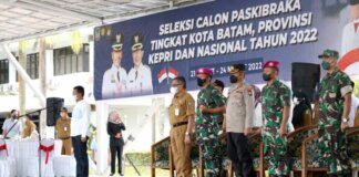 Wali Kota Batam Pimpin apel pembukaan seleksi calon Paskibraka di Dataran Engku Putri, Senin (21/3/2022) pagi. 