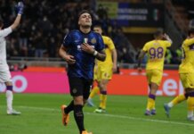 Lautaro Martinez dibuat frustrasi oleh ofisial pertandingan saat hasil imbang 1-1 vs Fiorentina di Serie A. 