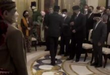 Momen Jokowi Sapa SBY-JK Usai Jadi Saksi Nikah Putri Tanjung. (Foto: Screenshot live video.)