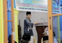 Wakil Wali Kota Batam, Amsakar Achmad melanjutkan kegiatan safari Ramadan di Kecamatan Belakangpadang.