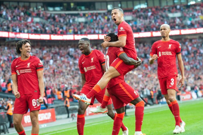 Liverpool berhasil memastikan tiket ke final Piala FA 2021-22 setelah menundukkan Manchester City pada laga semifinal dengan skor 3-2 di Wembley Stadium, Sabtu (16/4/2022) malam WIB.