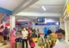 Sejumlah turis mancanegara di Pelabuhan Ferry Batam Centre, Sabtu 21 Mei 2022. (Foto: gokepri)