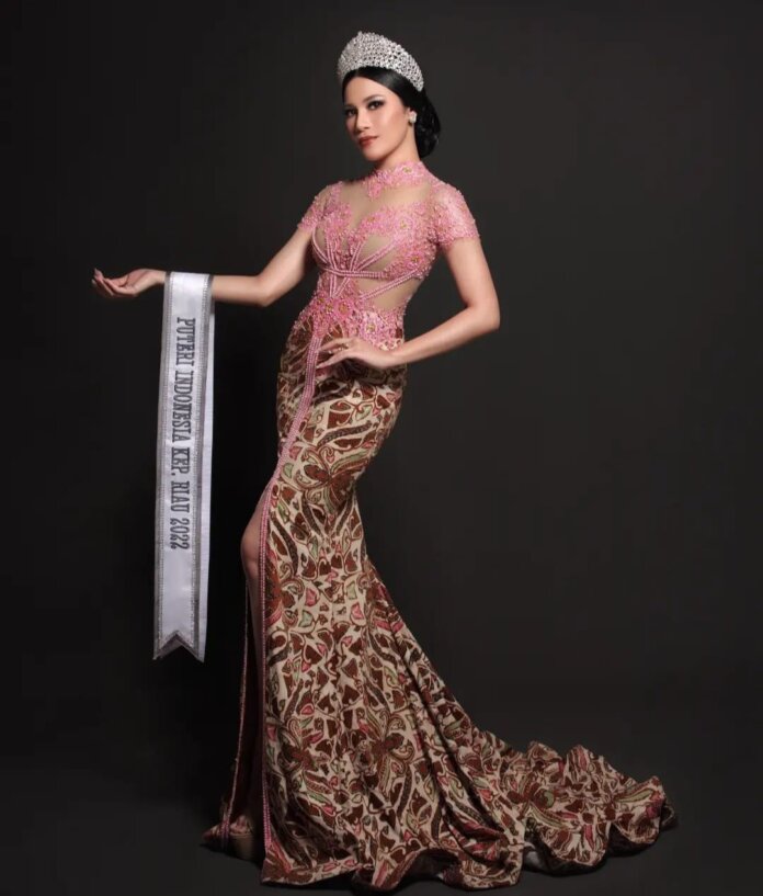Charmelitha Dhita Oktivia, finalis Puteri Indonesia 2022 yang mewakili Kepulauan Riau,