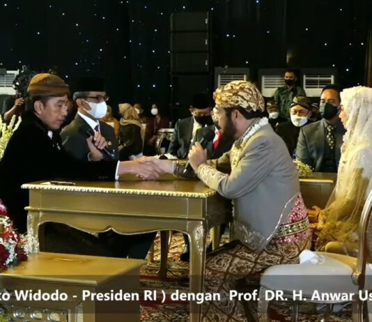 Ketua Mahkamah Konstitusi (MK) Anwar Usman resmi menikah dengan adik Presiden Joko Widodo, Idayati. Presiden Jokowi secara langsung menikahkan adiknya sendiri.