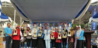 Bunda Paud Kota Batam yang juga Wakil Gubernur Kepri, Marlin Agustina Rudi mengapresiasi kegiatan Festival Kebhinekaan Nusantara dan Kostum Tematik Kreasi Guru.