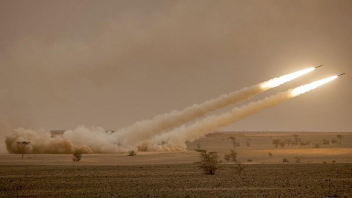 lustrasi -- Sistem roket HIMARS (dok. AFP/Fadel Senna)