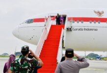 Presiden Joko Widodo (Jokowi) beserta Ibu Negara Iriana memulai rangkaian kunjungan luar negeri ke empat negara yakni Jerman, Ukraina, Rusia, dan Persatuan Emirat Arab.  