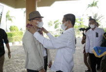 Wakil Wali Kota Batam Amsakar Achmad menjemput langsung Pelaksana Tugas (Plt) Kepala Badan Kepegawaian Nasional Bima Haria Wibisana di Bandara Internasional Hang Nadim Batam, Rabu (20/7) pagi.