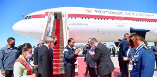 Presiden Joko Widodo (Jokowi), dan Ibu Negara Iriana tiba di Bandara Vnukovo II, Moskow, Rusia, Kamis (30/6/2022) sekitar pukul 11.00 waktu setempat