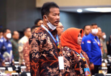 Wali Kota Batam, Muhammad Rudi, menghadiri pembukaan Rapat Kerja Nasional (Rakenas) XV Asosiasi Pemerintah Kota Seluruh Indonesia (APEKSI) tahun 2022 di Hotel Truntum Padang, Senin (8/8/2022).