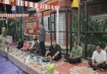 Wakil Wali Kota Batam, Amsakar Achmad menghadiri malam puncak peringatan Ulang Tahun ke-77 Republik Indonesia tingkat RW05 Tanjunguma.