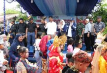 Wali Kota Batam Muhammad Rudi menghadiri Rangkaian peringatan HUT ke-77 Kemerdekaan Republik Indonesia tingkat Kecamatan Bulang di Pulau Buluh, Selasa (30/8)