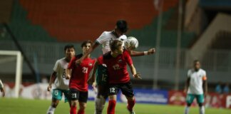 Duel ketat berlangsung sejak babak pertama dimulai. Palestina yang kalah di dua laga sebelumnya berhasil memberi tekanan ke Timnas Indonesia U-17. (Arsip PSSI)
