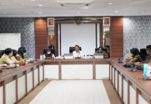 Wakil Wali Kota Batam Amsakar Achmad memimpin rapat perihal penanganan stunting bersama kepala puskesmas (kapus) dan camat se-Kota Batam di Ruang Rapat Lantai 4 Kantor Walikota Batam, Senin (14/11/2022).