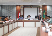 Wakil Wali Kota Batam Amsakar Achmad membuka Rapat Koordinasi Tim Penanganan Konflik Sosial (PKS) Kota Batam di Ruang Rapat Hang Nadim Kantor Walikota Batam, Selasa (22/11/2022).