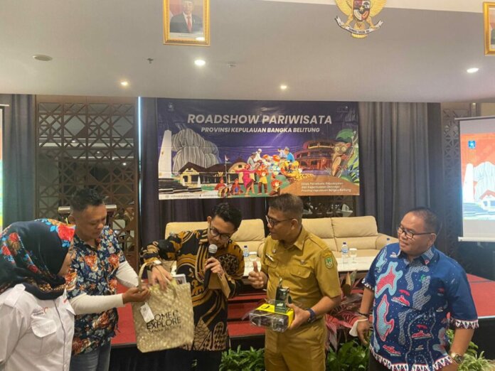 Kepala Dinas Kebudayaan dan Pariwisata Kota Batam, Ardiwinata saat menghadiri Kegiatan Sales Mission Pariwisata Provinsi Kepulauan Bangka Belitung, bertempat di Hotel Batam, Senin (5/12/2022).