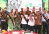 Wakil Wali Kota Batam Amsakar Achmad hadir dalam pengukuhan Bapak Asuh Stunting tingkat Kota Batam di Kodim 0316 Batam, Kamis (15/12) pagi.