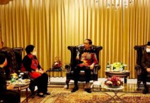 Foto: Jokowi duduk bareng Megawati hingga Puan sebelum pembukaan HUT ke-50 PDIP. (dok. PDIP).