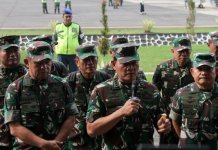 Panglima TNI Laksamana Yudo Margono mengumumkan status siaga tempur di beberapa daerah rawan di Papua pada Selasa (18/4/2023). (Antara)