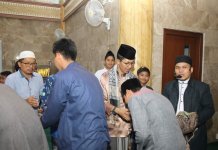 Wakil Wali Kota Batam Amsakar Achmad bersafari Ramadhan di Sekupang, Sabtu (1/4/2023)