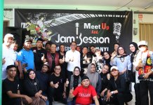 Wakil Wali Kota Batam Amsakar Achmad hadir dalam Meet Up dan Jam Session All Genre musisi dan penyanyi di Cafe 9 Ruko Sukajadi, Senin (22/5/2023)