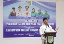 Rudi saat Silaturahmi bersama Kader Posyandu dan Kader Kelurahan Siaga se-Kecamatan Bengkong di Golden Prawn, Batam, Kamis (6/7/2023).