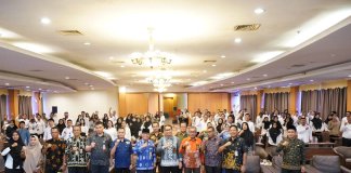 Sekretaris Daerah Kota Batam, Jefridin, M.Pd. membuka Pelaksanaan Bimtek Program Indonesia Pintar (PIP) Jenjang SMP, di Golden View Hotel, pada Kamis (14/9/2023).