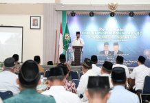 Ketua DMI Kepri Rudi saat membuka Diklat Manajemen Masjid Provinsi Kepri di Aula PIH Batam Center, Senin (13/11/2023).