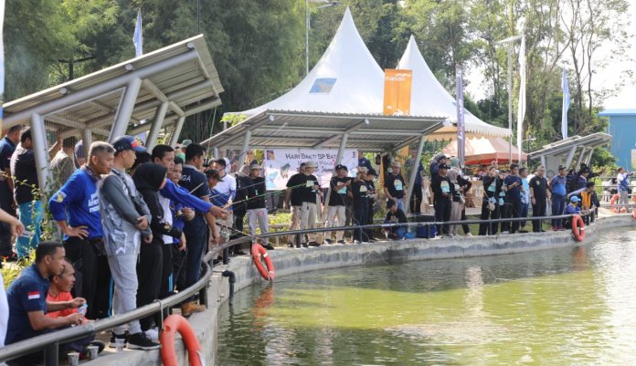 Badan Pengusahaan Batam menggelar Lomba Mancing Mania di Kebun Edukasi Taman Rusa Sekupang, Jum'at pagi (17/11/2023).