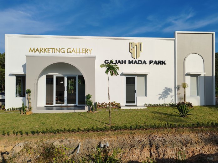Kantor Marketing Galery Gajah Mada Park atau GMP berada di lokasi proyek yaitu di jalan Gajah Mada, tepatnya di seberang Pura Agung Amerta Bhuana dan Kawasan SouthLinks Country Club